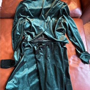 Boutique Green Velvet Midi Dress